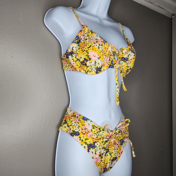 TIME AND TRU Yellow Floral Bikini Set Size: M (8-10) EUC - Picture 8 of 12
